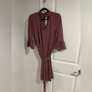 Mock t with cutout maternity dress with bell sleeve and belt size XL